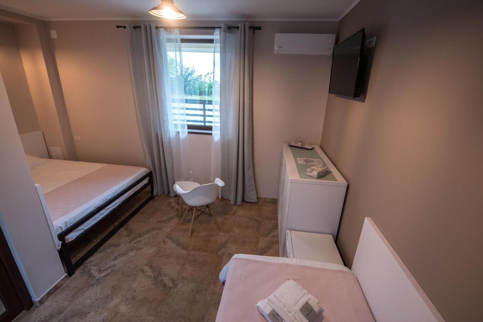 Casa 1A Hotell Eforie Sud  Rum bild